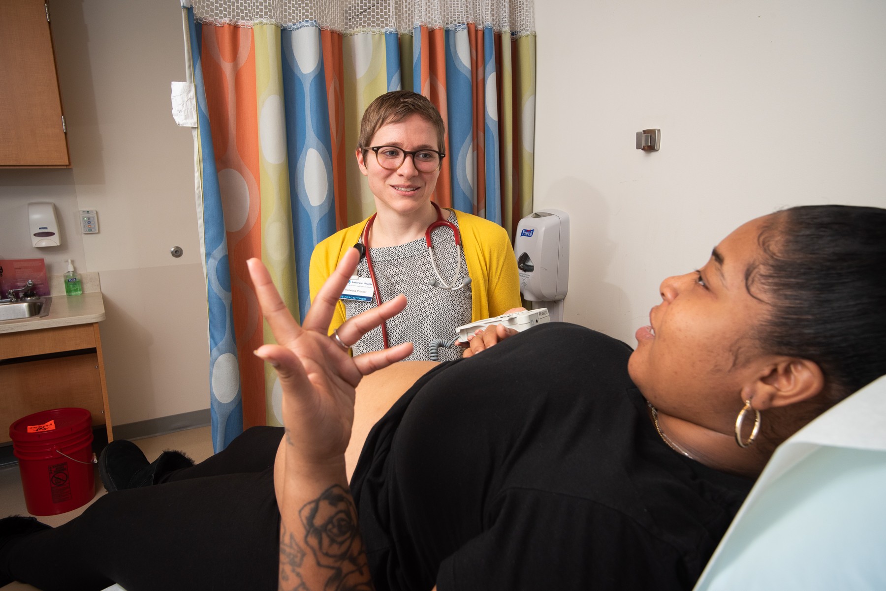 How Midwives Work Alongside Your OBGYN and Primary Provider | Jefferson ...