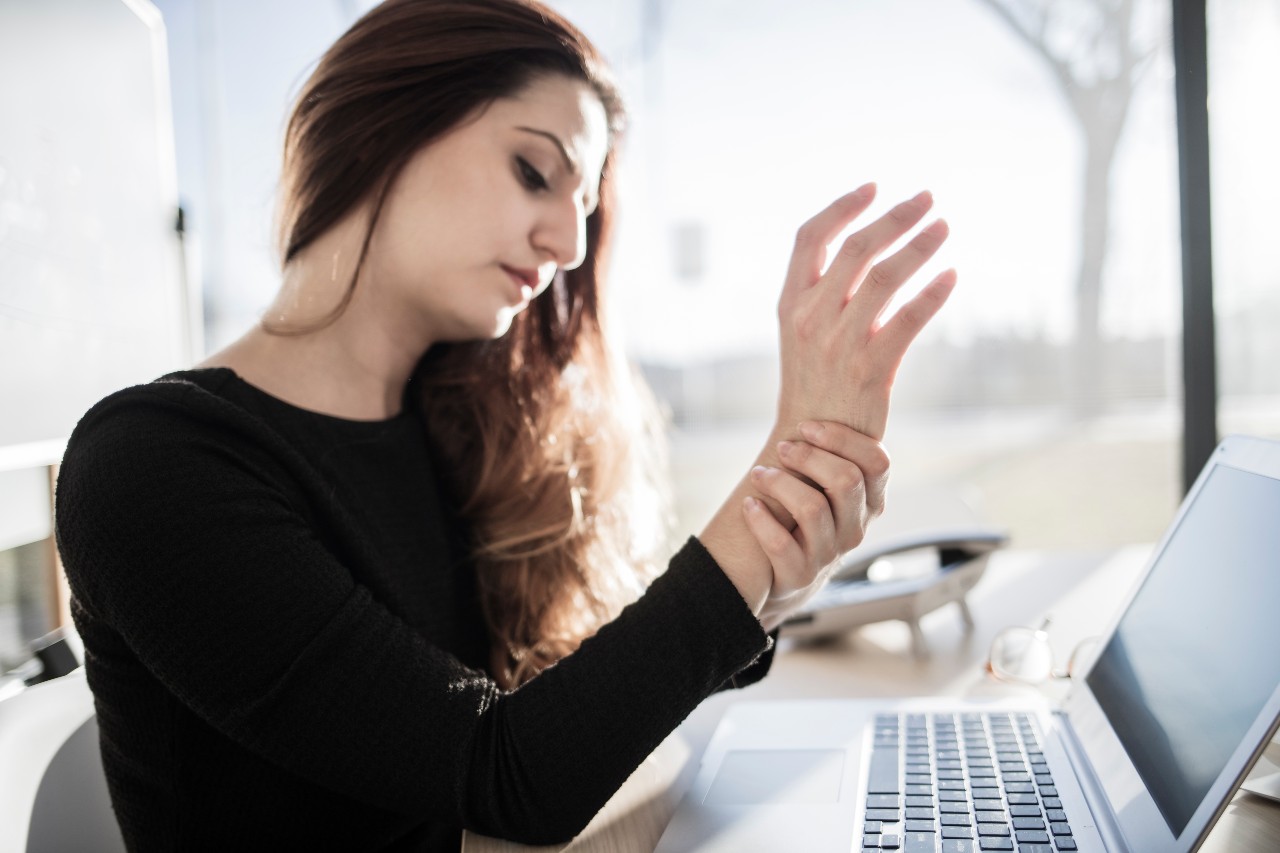 Carpal Tunnel Syndrome Causes and How to Ease the Pain Jefferson Health
